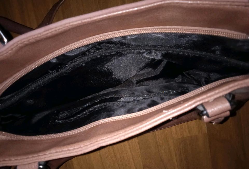 Tasche Handtasche Umhängetasche Groß in Iserlohn