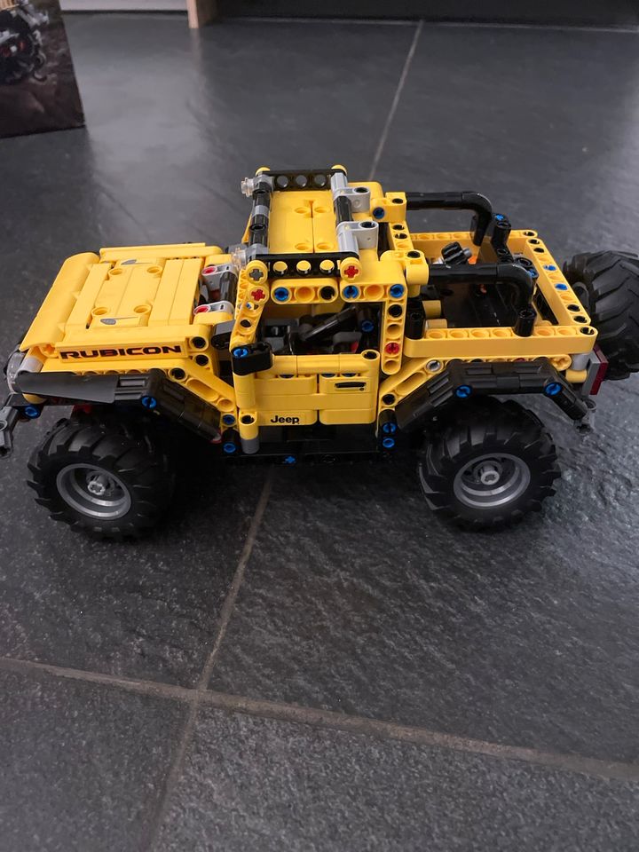 Verkaufe Jeeb Wrangler Lego Technic in Köln