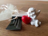 NEU weiße Engelfigur mit rotem Herz + Geschenksäckchen Muttertag Köln - Widdersdorf Vorschau