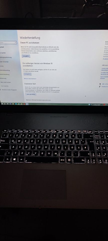 ASUS N76V Notebook Laptop 17,3 Display Win10 Pro SSD in Bad Grönenbach