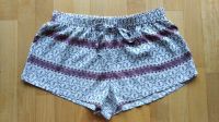 Shorts / Hotpants Paisleymuster weiß / bordeaux / grau Gr. 38 Nordrhein-Westfalen - Schwelm Vorschau