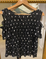 Zara Basic Bluse Off Shoulder Cut Outs Shirt Punkte Gr. S NP: 40€ Hessen - Hanau Vorschau