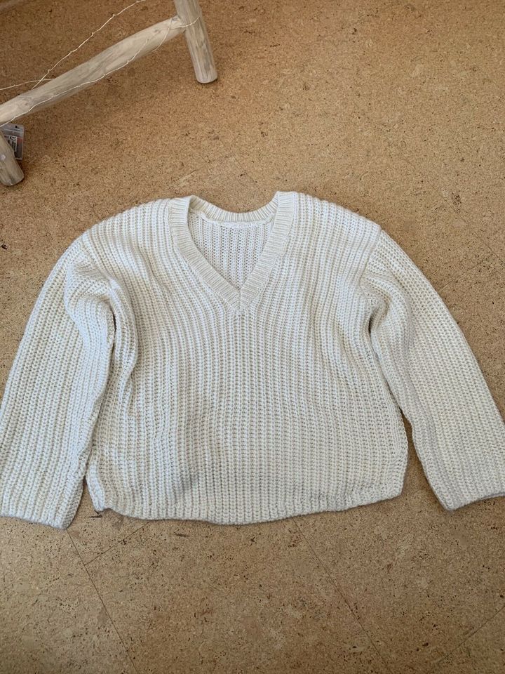 Pullover Strick H&M wollweiß Gr. S mit Rückenausschnitt Neu!! in Hohenfurch