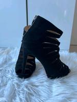 Absatz Schuhe Pumps Stiletto High Heels schwarz H&m Gr. 36 Nordrhein-Westfalen - Erkrath Vorschau