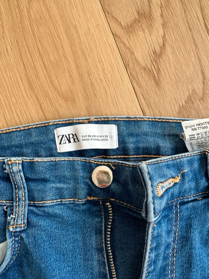 ZARA Jeans High Waist in Größe S in Berlin