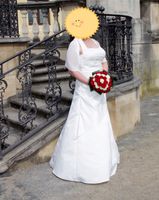 Brautkleid; Hochzeitskleid; mit Schnürung; Neckholder Hessen - Niestetal Vorschau