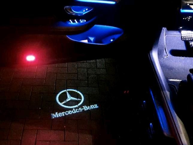 LED Logo Türprojektor Türlicht für Mercedes W203 W209 R172 in Bayern - Bad  Kissingen, Tuning & Styling Anzeigen