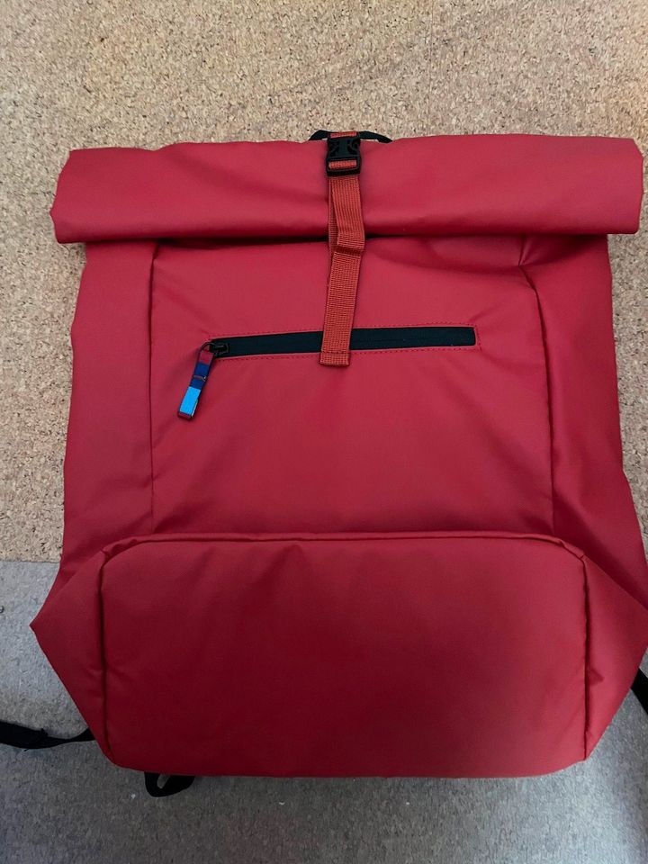Rucksack Tasche Farbe Terra Rot - NEU in Scheeßel