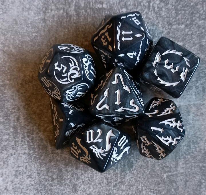 4€ Würfelset für Dungeons and Dragons, Rollenspiele, Brettspiele, in Nürnberg (Mittelfr)