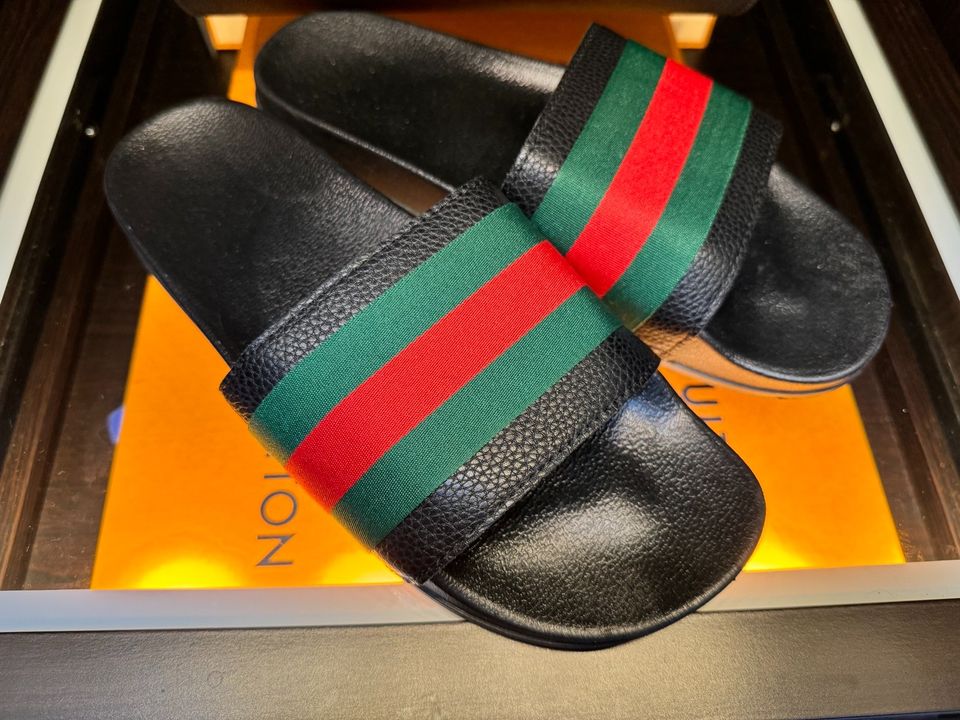 Gucci Badeschuhe Badelatschen Größe 41 in Berlin - Grunewald | eBay  Kleinanzeigen ist jetzt Kleinanzeigen