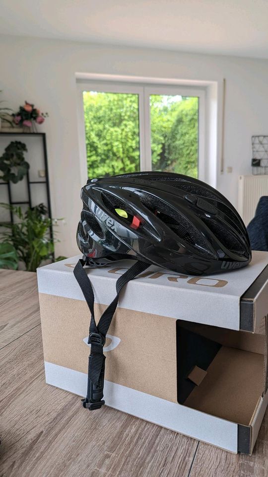 MARKE Fahrrad Helm Fahrradhelm Uvex Boss Race schwarz  52 - 56 in Lappersdorf