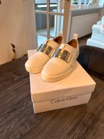 Calvin Klein Schuhe mit Schnalle / Weiß  / Damen / gr 36 Hessen - Neuhof Vorschau