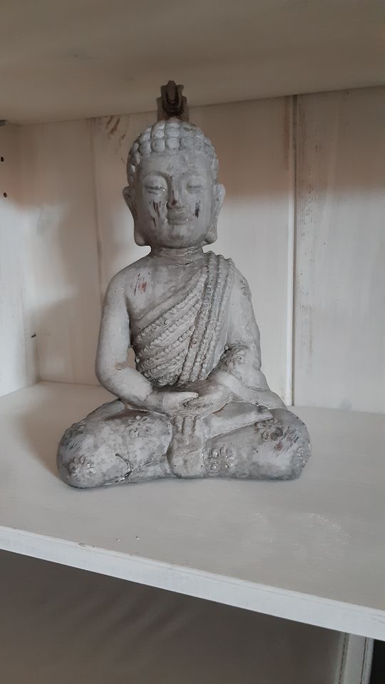 Schreibtischbuddha   in Aurich