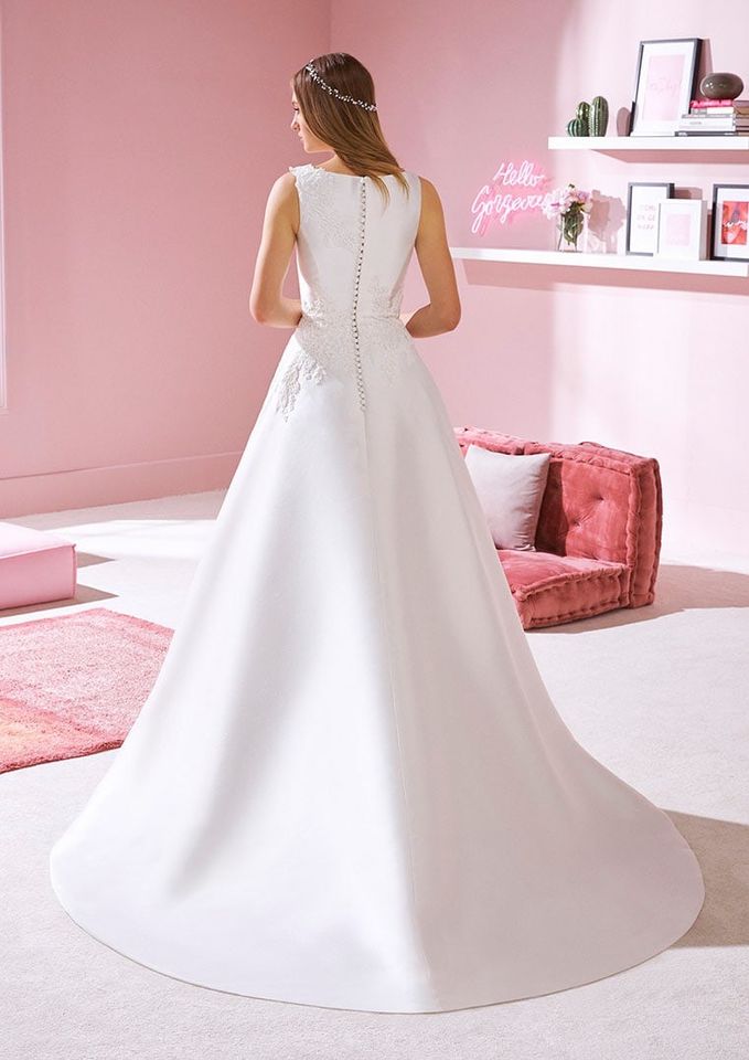 Royales Brautkleid von Rosa Clara, Größe 42 in Aachen