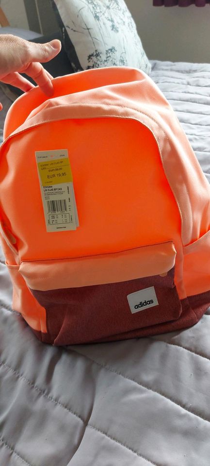 Adidas Rucksack neu in Mittweida