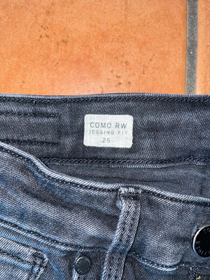 Tommy Hilfiger Denim Jeans Größe 25/32 Modell Como in Lützelbach