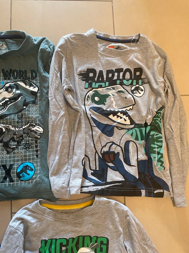 Lego Wear Zara Langarm Shirt 128 ninjago Jurassic World Marvel in Regensburg