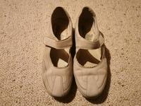 Waldläufer Riemenschuhe Leder beige Weite H Gr.7 Niedersachsen - Buxtehude Vorschau