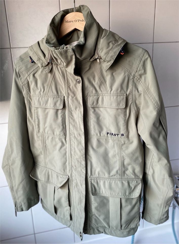 Damen Jacke von First B ❤️Outdoor Frühling Übergang Gr. 42 in Flintbek