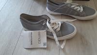 neue Turnschuhe ESMARA gr. 37 Mädchen/ Damen Sachsen - Klipphausen Vorschau