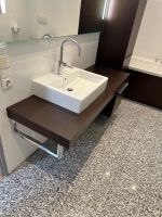 Badezimmer Schrank mit Waschbecken Duravit Niedersachsen - Hameln Vorschau