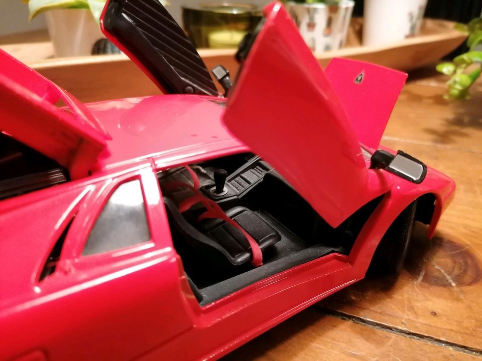 ❤️Lamborghini Diablo 1:18 in Oberhausen