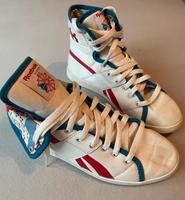 Schuhe Chucks Turnschuhe Reebok Größe 37,5 Friedrichshain-Kreuzberg - Friedrichshain Vorschau