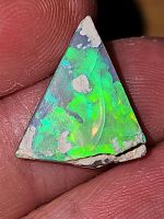 3,95ct Anschliff Schwarz Opal Australien metallic grün Kr. München - Haar Vorschau