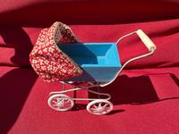 Alter Puppenwagen Puppenstube DDR unbespielt Hessen - Rauschenberg Vorschau