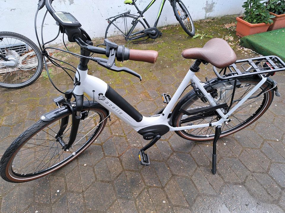 E Bike 28Zoll Damen GAZELLE Arroyo C7 + 2022..860km .NP 3400€ in Langwedel