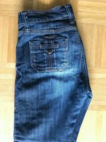 Jeans  mit tollen Taschen     blau  Gr  38    M Hessen - Bad Homburg Vorschau