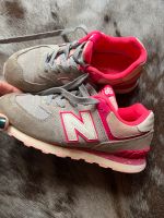 New Balance Sneakers Kinder Model 574 Gr.32,5 München - Bogenhausen Vorschau