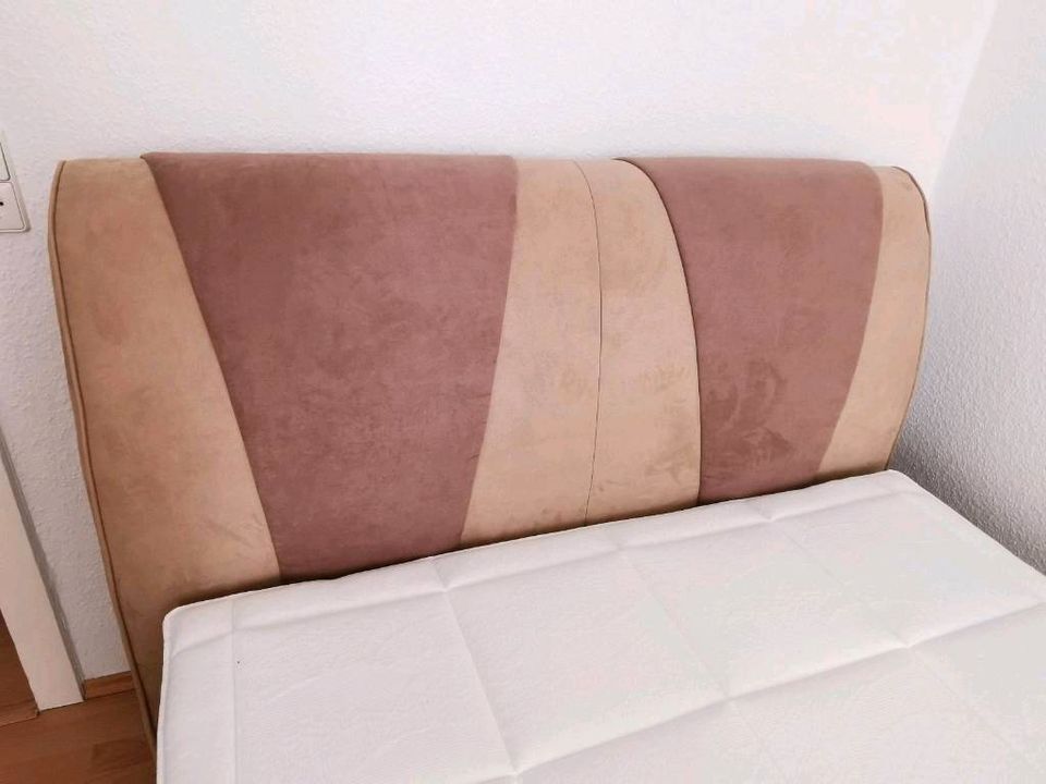 Boxspringbett, 140cm  x 200 cm NEU mit Matratze, hochwertig in Hannover