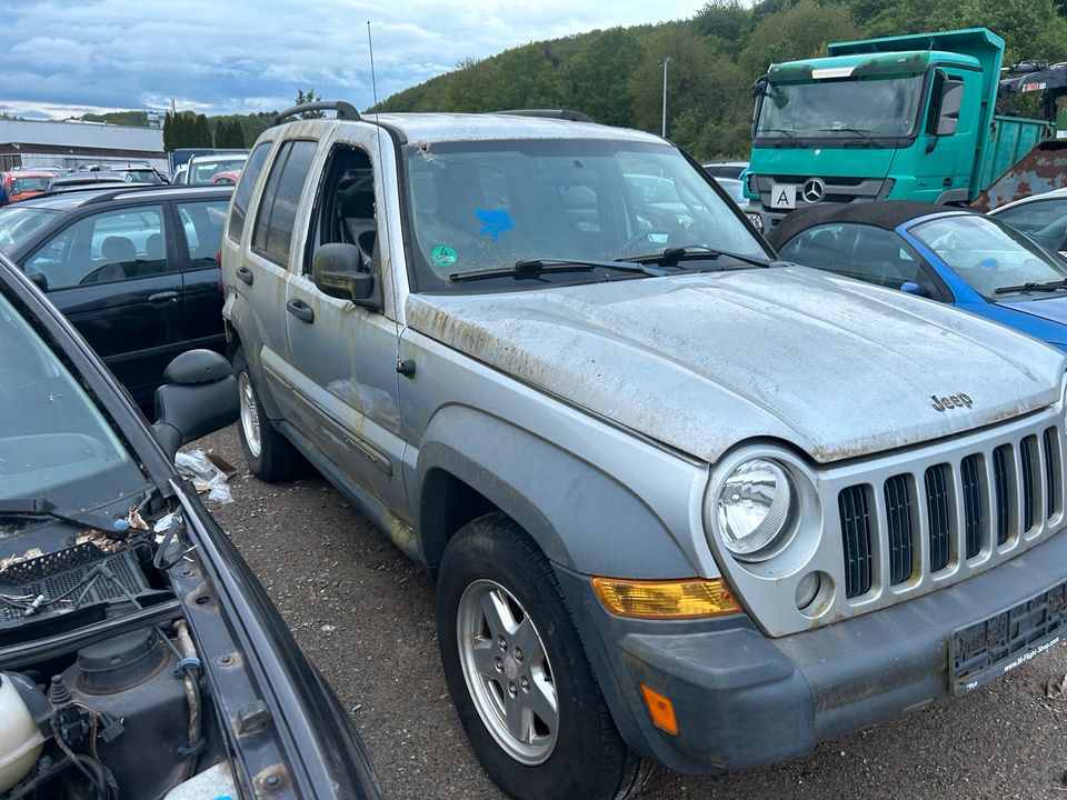 Jeep Cherokee 3.7i V6 Ez 08 Schlachtfahrzeug Teileverkauf in Idar-Oberstein