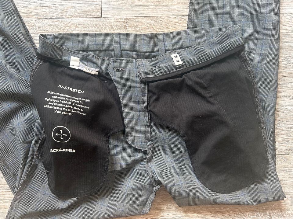 Herrenhose Jack & Jones, kariert, Gr. 33/32, Slim/Marco, Hose in Lippstadt