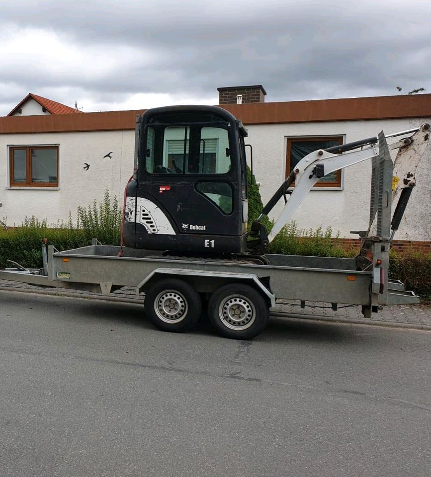 Baumaschienentransport/Minibagger Anhänger Mieten/ Verleih in Büttelborn