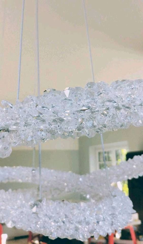 Kristall LED Pendelleuchte dimmbar hochwertig neuwertig in Leezen