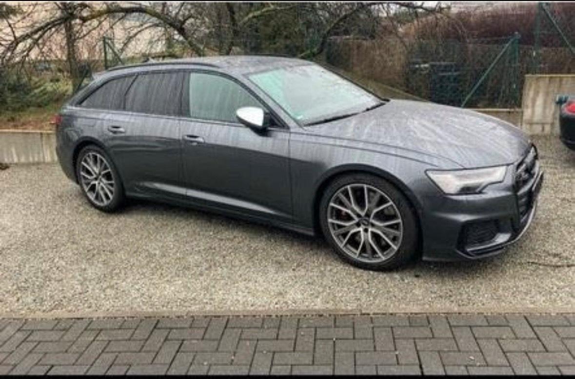 Abbildung des Autos Audi S6 C8 Allradlenkung…