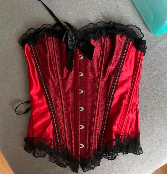 Sexy Corsage rot schwarz Dessous in Düsseldorf