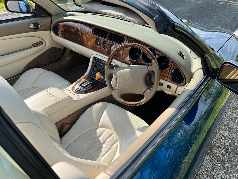 Jaguar XKR Cabrio; 1999; 365PS Kompressor in Kassel