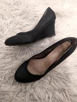 Nio Nio High Heels echt Leder basic Pumps Block keilabsatz Fell Hessen - Darmstadt Vorschau