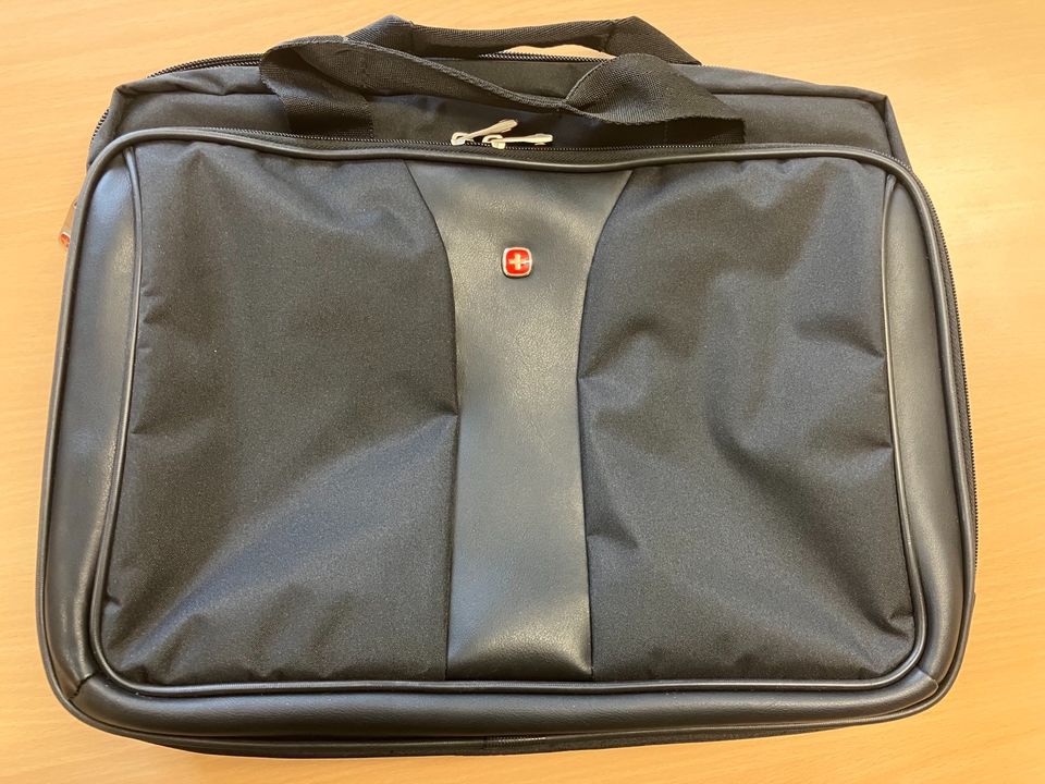 Orig Wenger Notebook / Laptop Tasche Neu 15 Zoll in Lohfelden