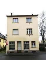 Mehrfamilienhaus Sanierungsbedürftig mit Anbau: Potential zur individuellen Gestaltung! Nordrhein-Westfalen - Solingen Vorschau