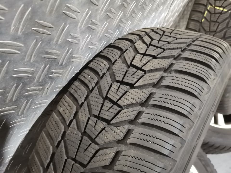 Volvo XC90 Alufelgen Winterreifen 235 60 R18 Hankook 30736366 in Gelsenkirchen