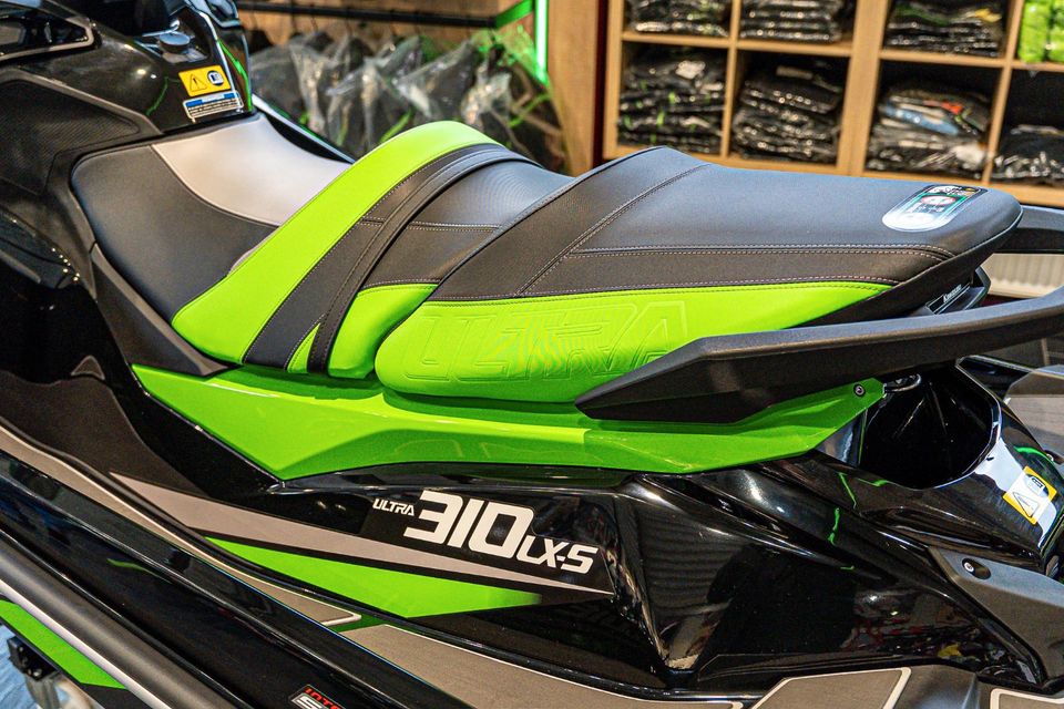 Jetski Kawasaki Ultra 310LX-S in Berlin