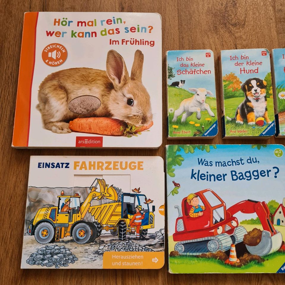 Verschiedene Kinderbücher in Ohlstadt