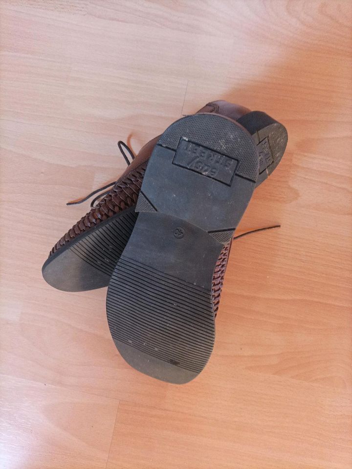Schuhe und Größe 40 in Plattling