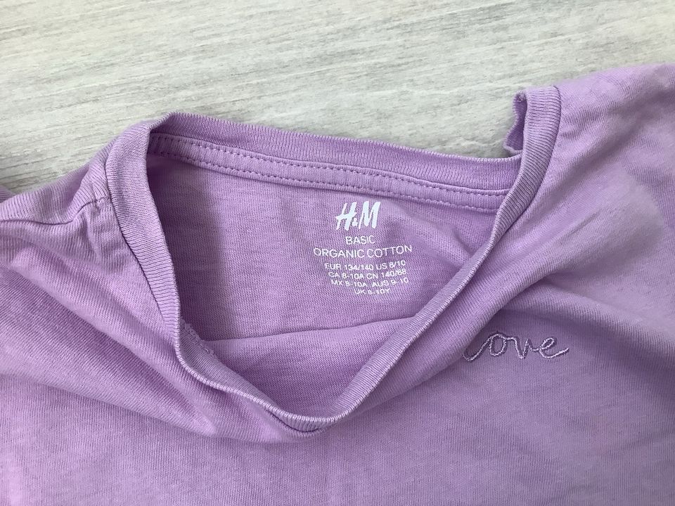H&M Shirts Größe 134/140 in Marktredwitz