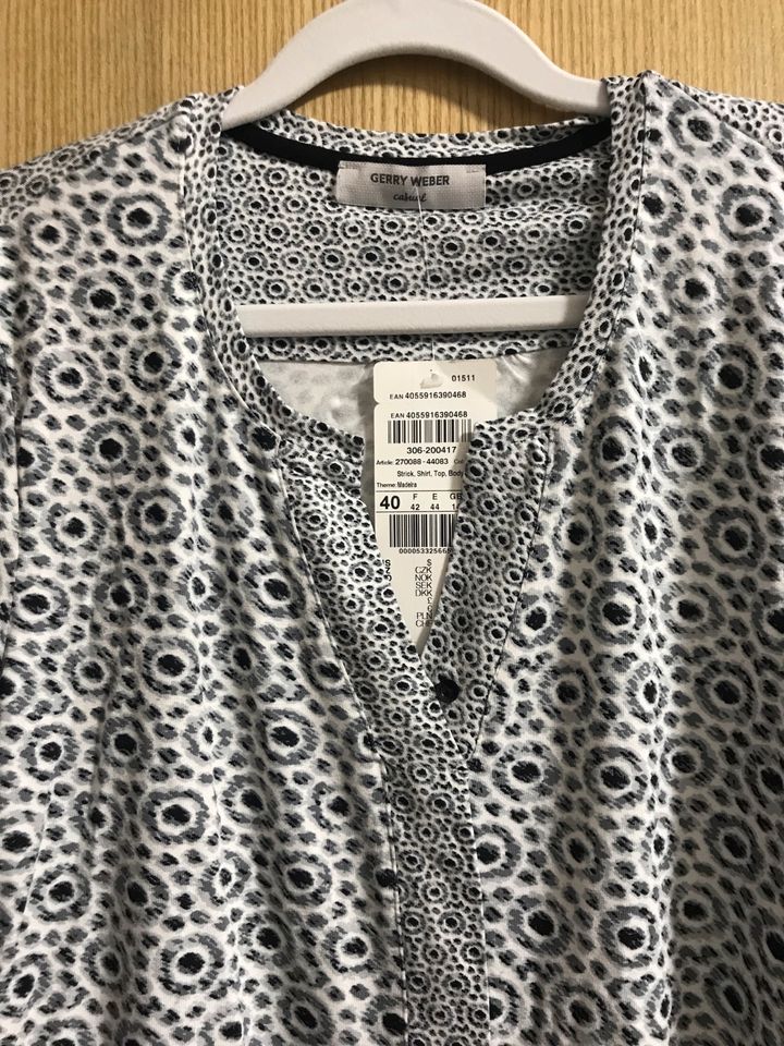 Shirt von Gerry Weber Größe 40 schwarze-weiß in Gottenheim