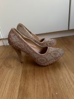 Nagelneue High Heels in Glitzer Gold/Silber Niedersachsen - Twistringen Vorschau